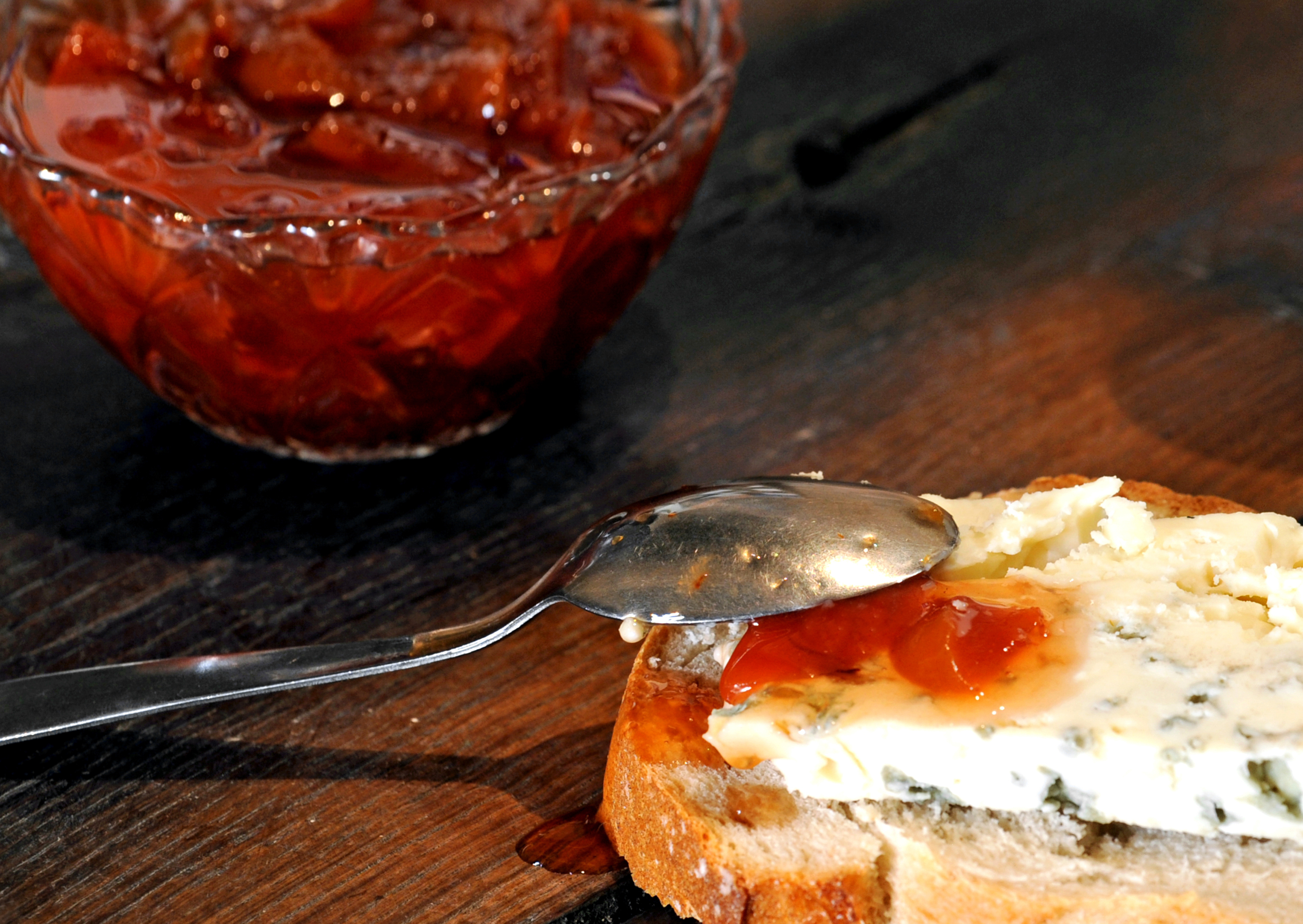 Photo tartine de roquefort